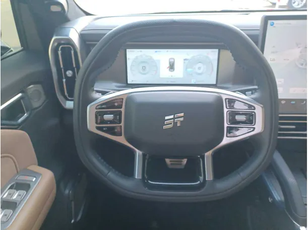 Car image 16