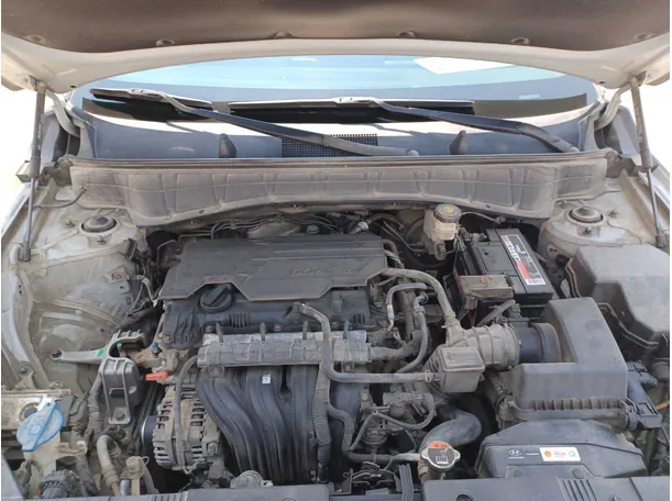 Car image 25