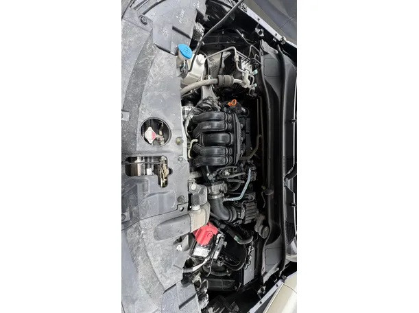 Car image 26