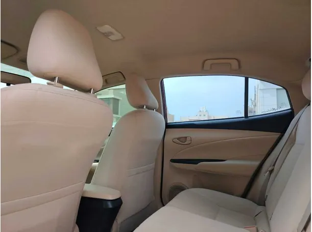 Car image 20
