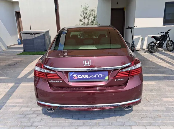Car image 6