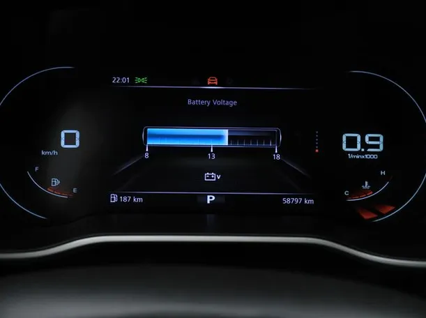 Car image 6