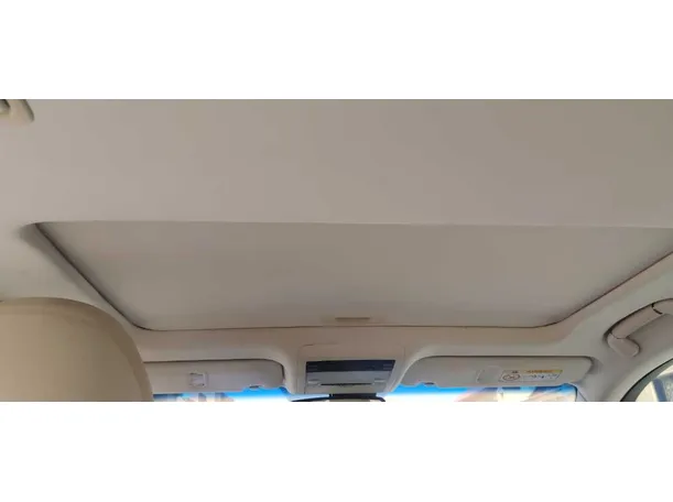Car image 29