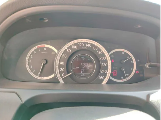 Car image 29