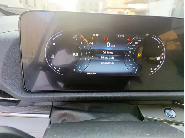 Car image 25