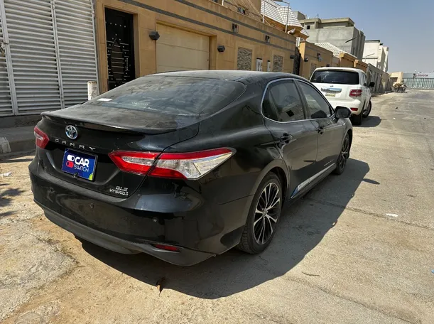 Car image 5