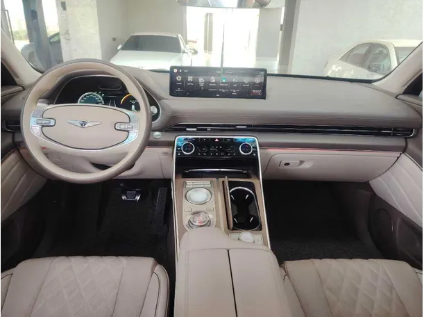 Car image 20