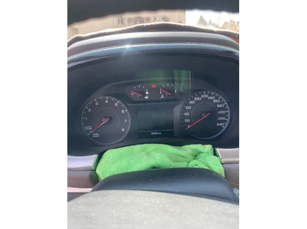 Car image 18