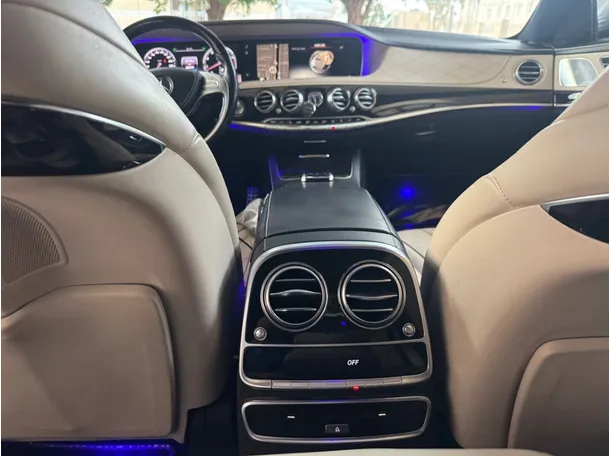 Car image 23