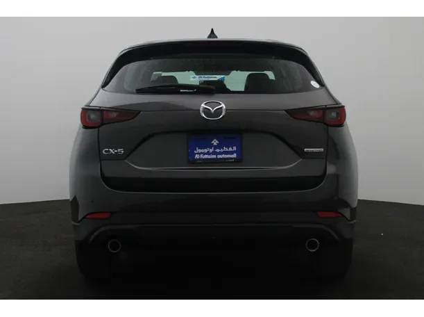 Car image 12