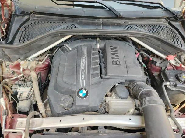 Car image 47
