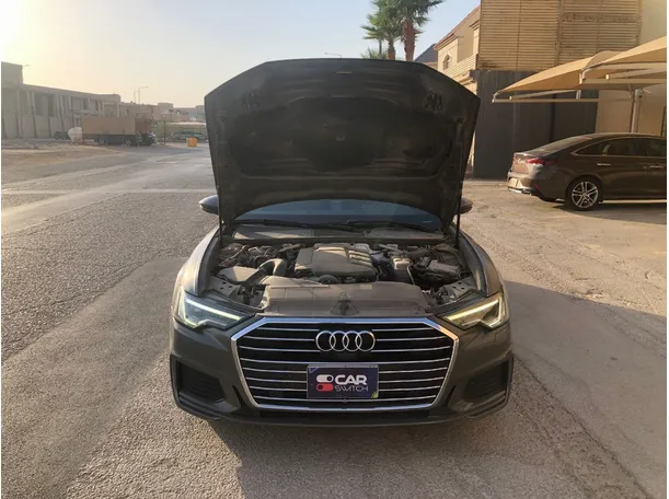 Car image 25