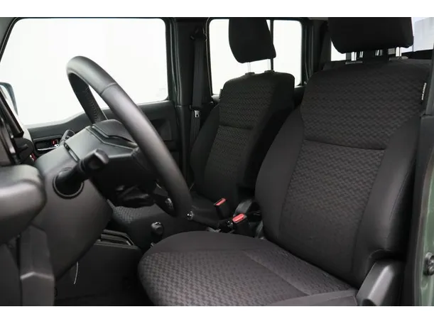 Car image 8