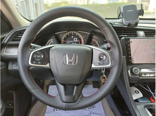 Car image 14