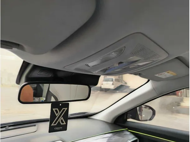 Car image 38