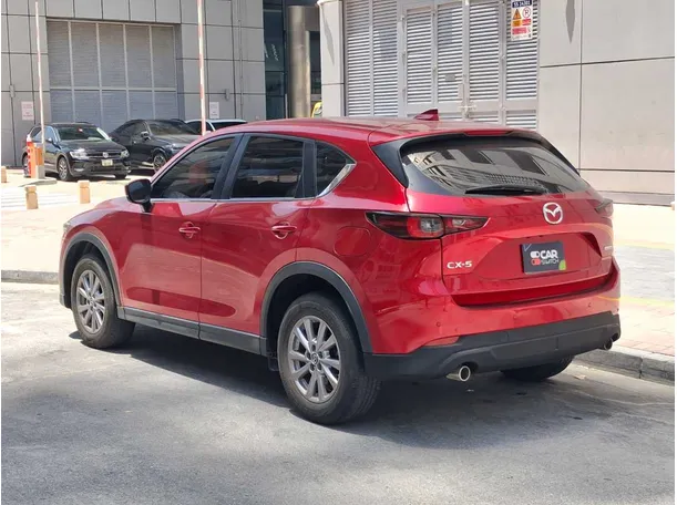 Car image 7