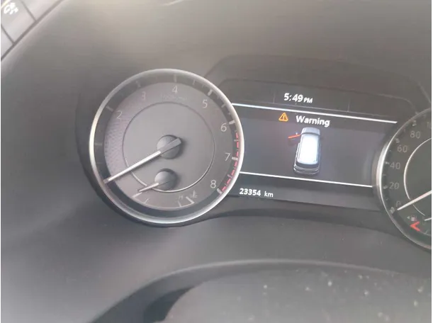 Car image 26