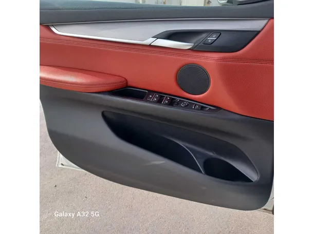 Car image 34