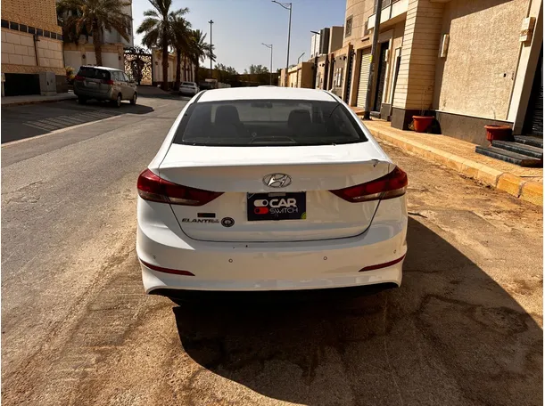 Car image 6