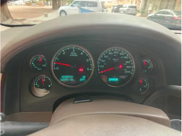 Car image 26