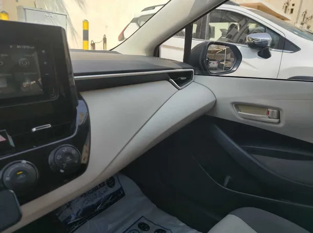 Car image 23