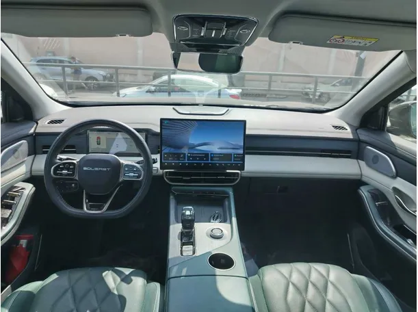 Car image 22