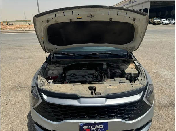 Car image 24