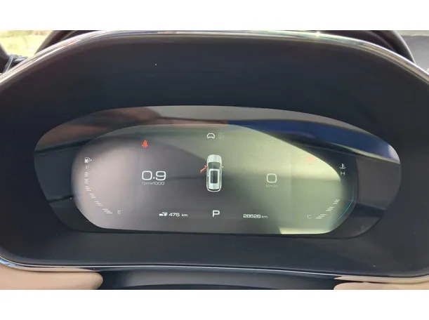 Car image 18