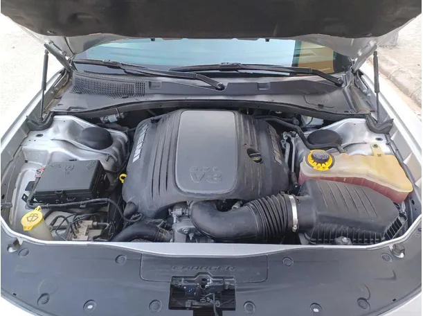 Car image 25
