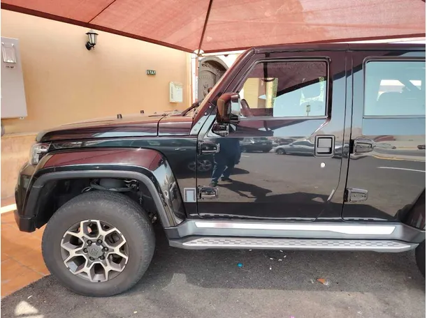 Car image 9