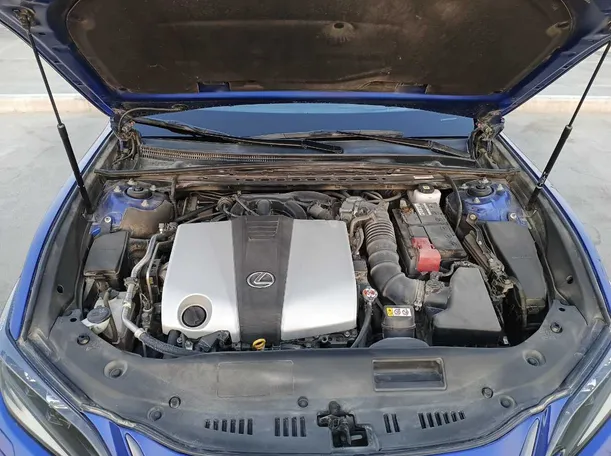 Car image 25