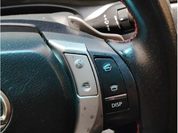 Car image 26