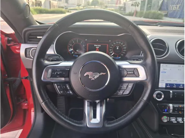 Car image 14