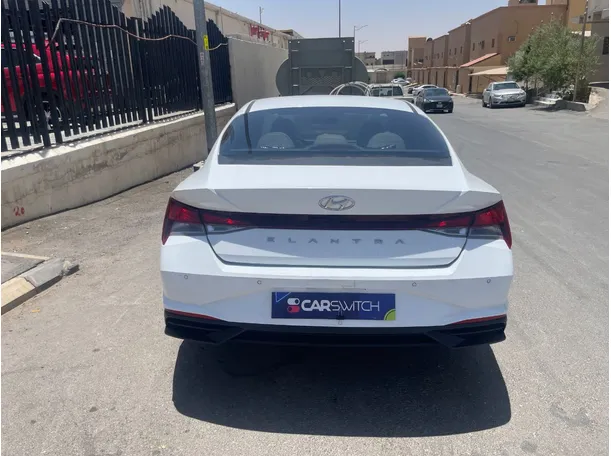 Car image 6