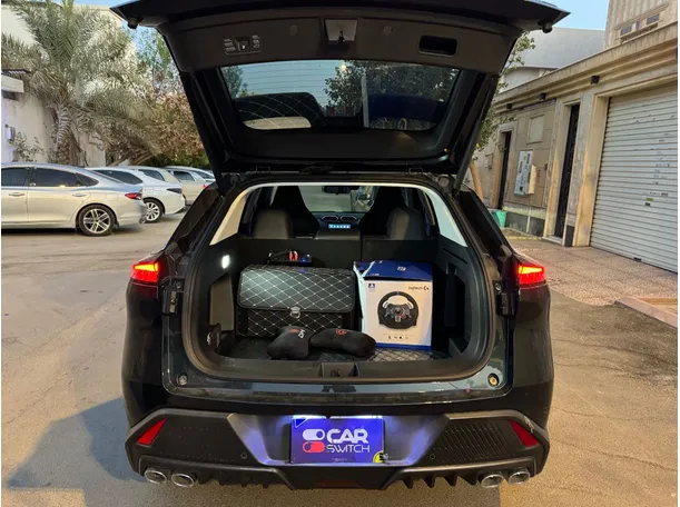 Car image 22