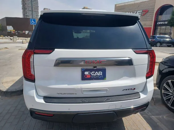 Car image 6