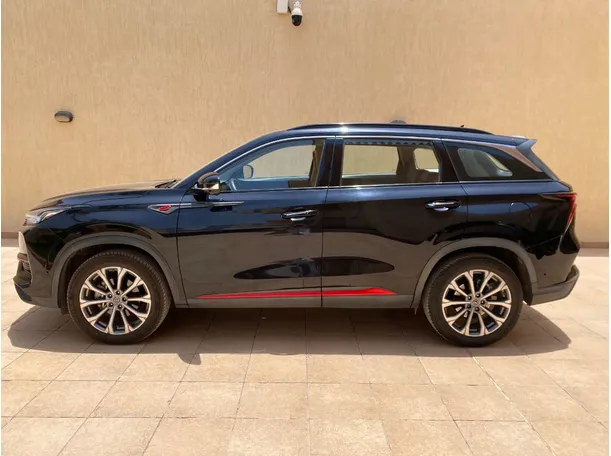 Car image 8