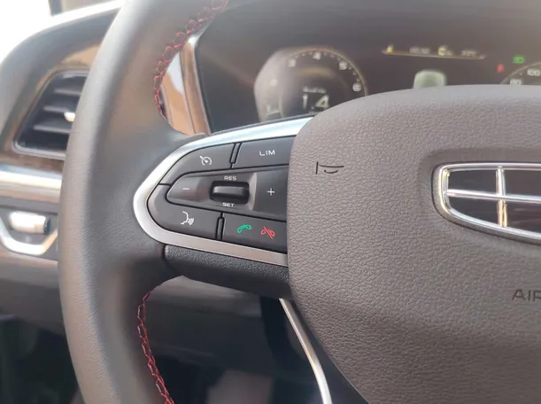 Car image 20