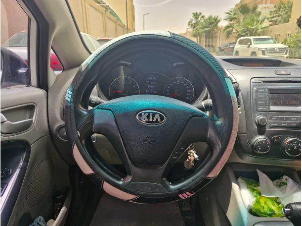 Car image 18