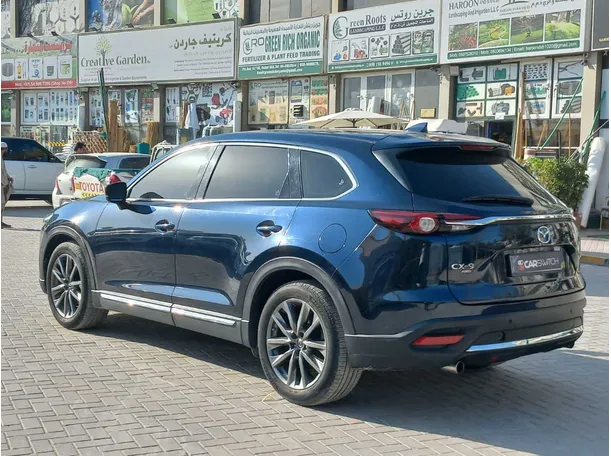 Car image 7