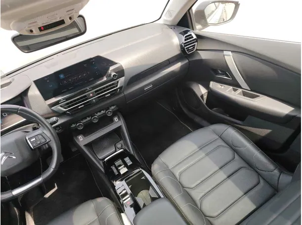 Car image 20