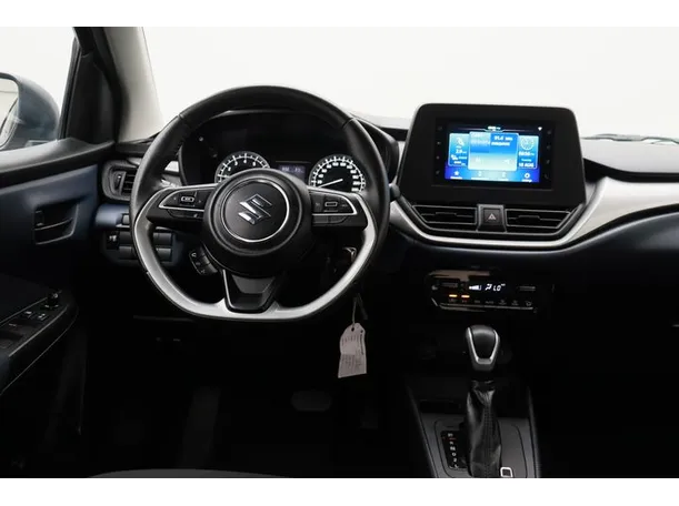 Car image 15