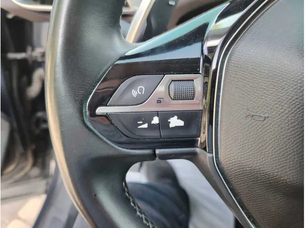 Car image 33