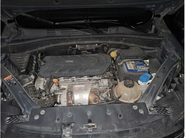 Car image 21