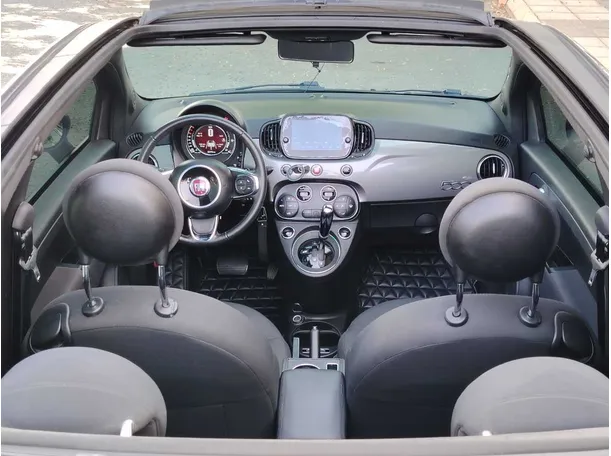 Car image 19