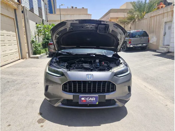 Car image 24
