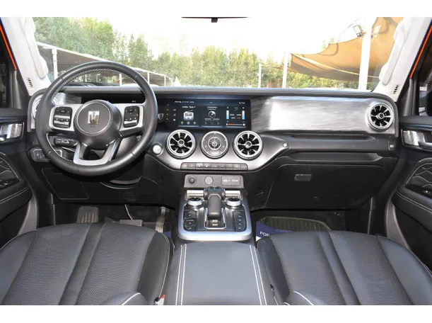 Car image 13