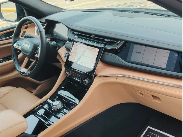 Car image 36