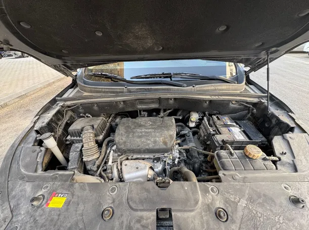 Car image 26