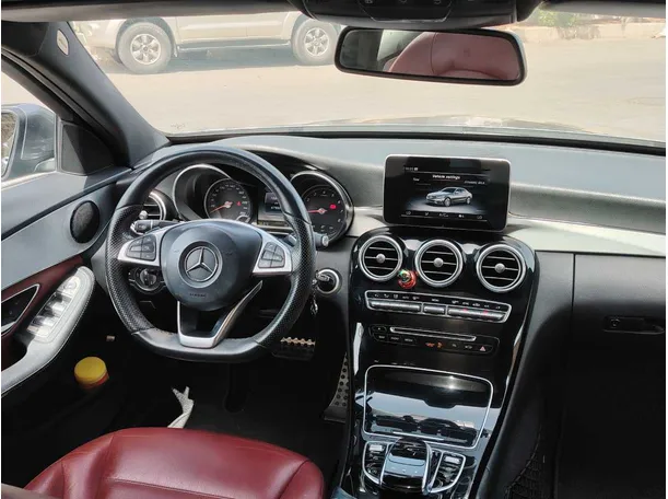 Car image 23